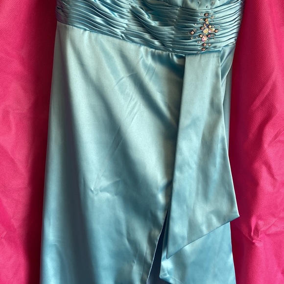 Prom Dress - Picture 3 of 7